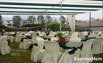 Sillas vestidas para eventos al aire libre